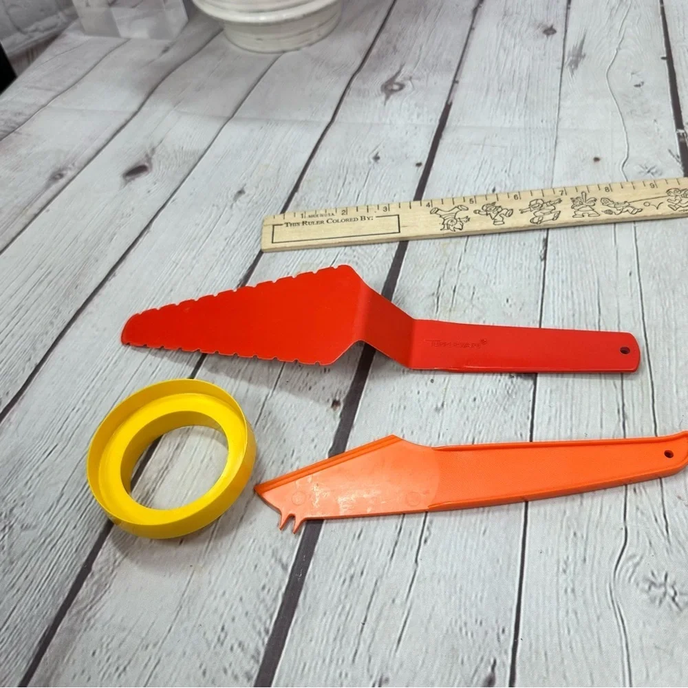 vtg tupperware kitchen utensils gadgets cut n serve biscuit cutter hosting